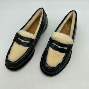 G.H. Bass Size 8 Loafers