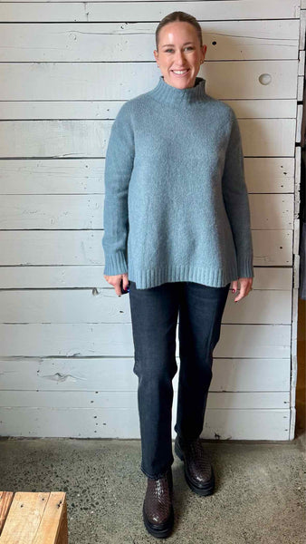 Jenni Kayne Size Small Sweater