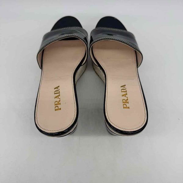 Prada Size 38 Pumps