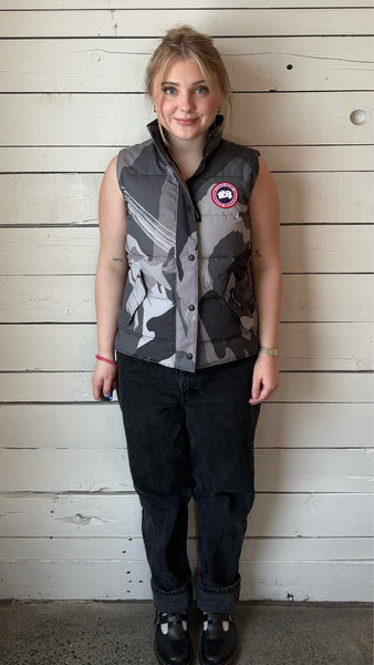 Canada Goose Size S Athletic Jacket