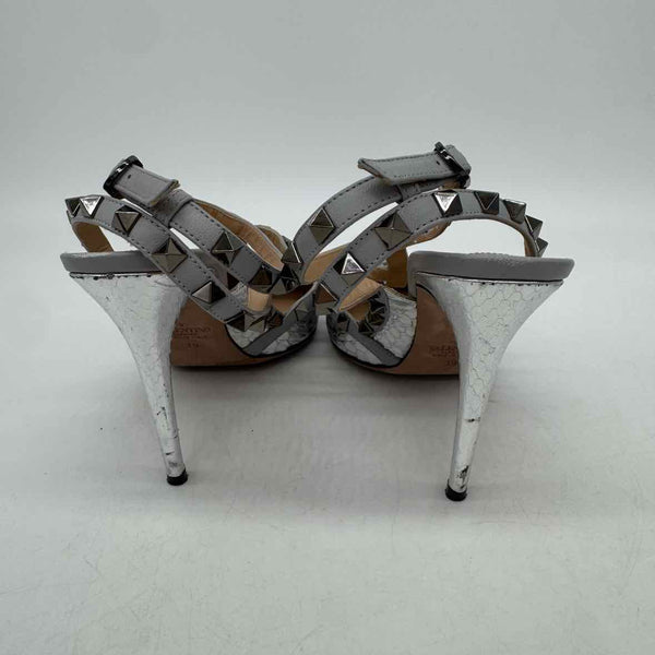 Valentino Size 39 Pumps