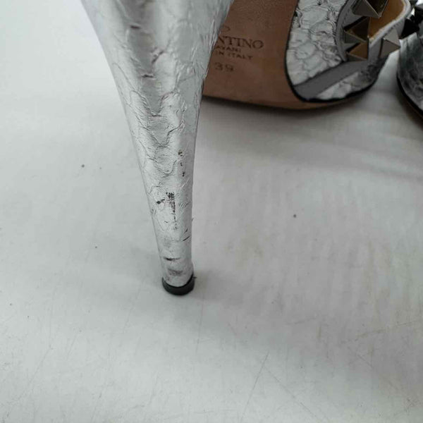 Valentino Size 39 Pumps