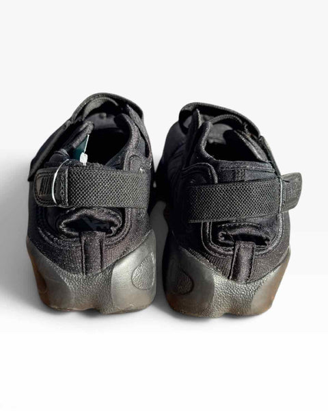 Nike 6 Sneakers
