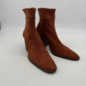 Saks 5th Avenue Size 8.5 Boots