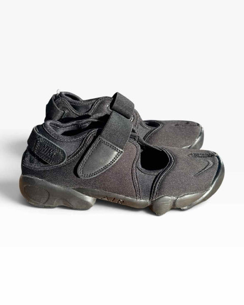 Nike 6 Sneakers