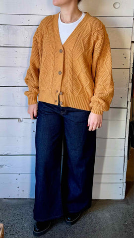 Aymara Size M Cardigan