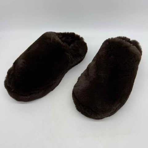 APPRAISE 8 Slippers