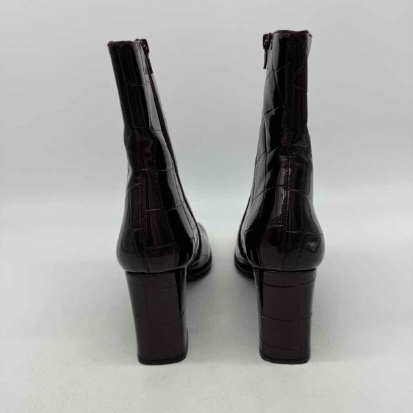 Charles Jourdan Size 7.5 Boots