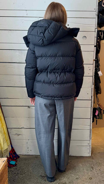 Lululemon Size 4 Athletic Jacket