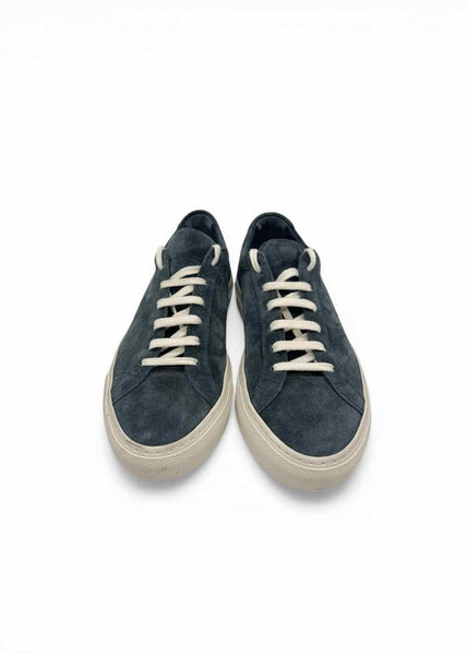 Common Projects Size 39 Sneakers