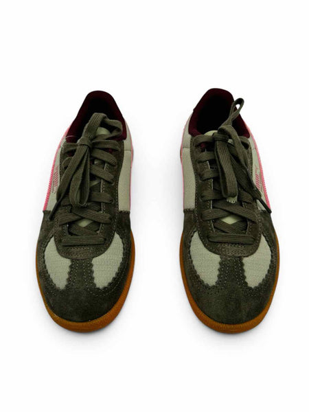 Puma Size 7.5 Sneakers