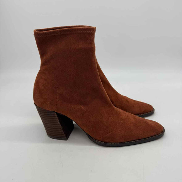 Saks 5th Avenue Size 8.5 Boots