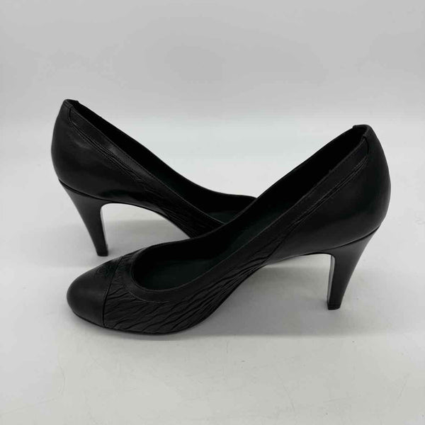 Chanel Size 39 Pumps