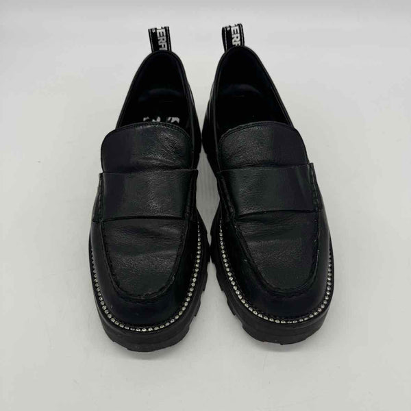 Karl Lagerfeld Size 9 Loafers