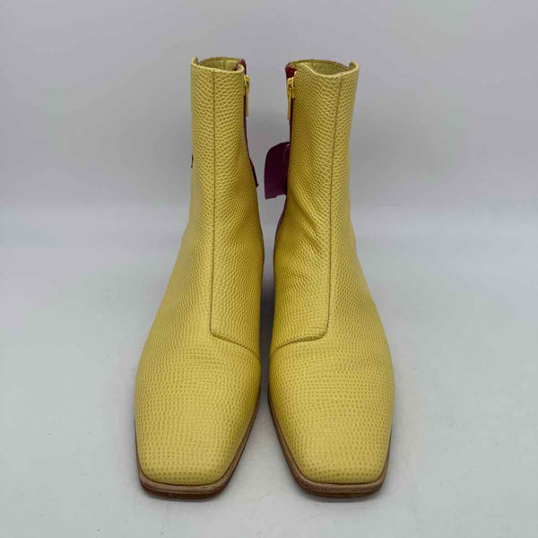 Charlotte Stone Size 9 Boots