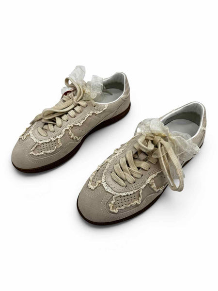 Alohas Size 38 Sneakers
