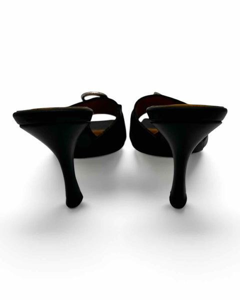 R13 Size 39 Pumps