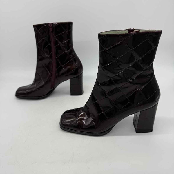 Charles Jourdan Size 7.5 Boots
