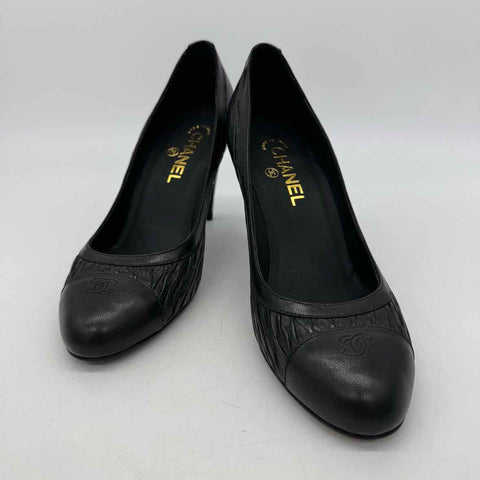Chanel Size 39 Pumps