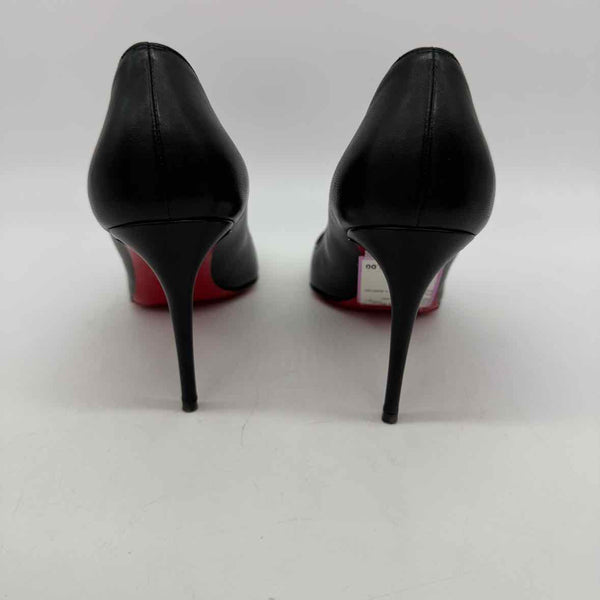 Christian Louboutin Size 38 Pumps