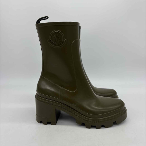 Moncler Size 37 Boots