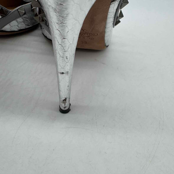 Valentino Size 39 Pumps