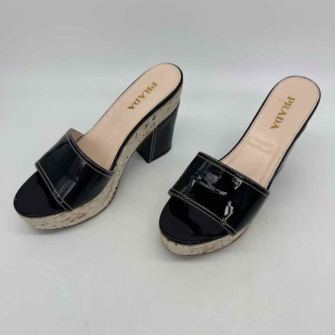 Prada Size 38 Pumps