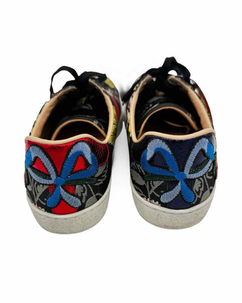 Gucci Size 10.5 Sneakers
