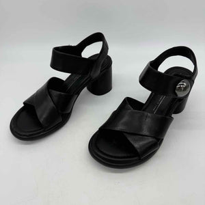 ECCO Size 38 Sandals