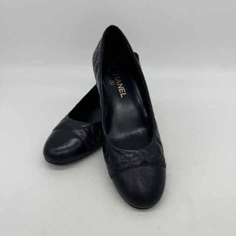 Chanel Size 39 Pumps