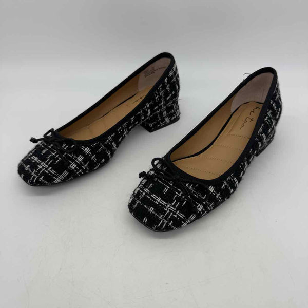 Me Too! Size 7 Pumps