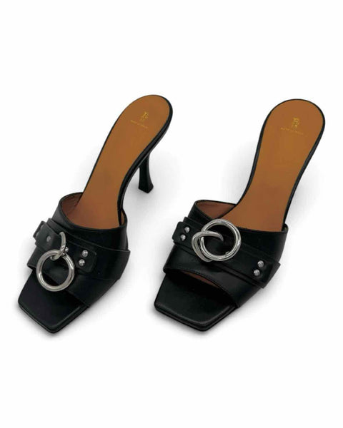 R13 Size 39 Pumps