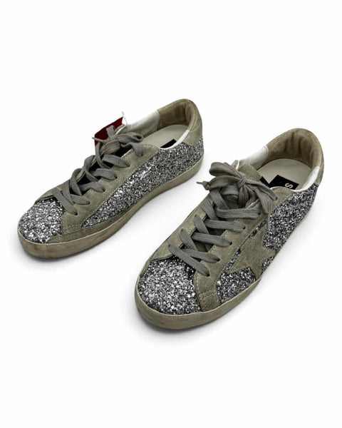 Golden Goose 38 Sneakers