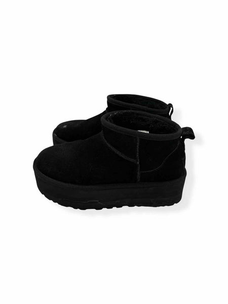 UGG Size 8 Boots