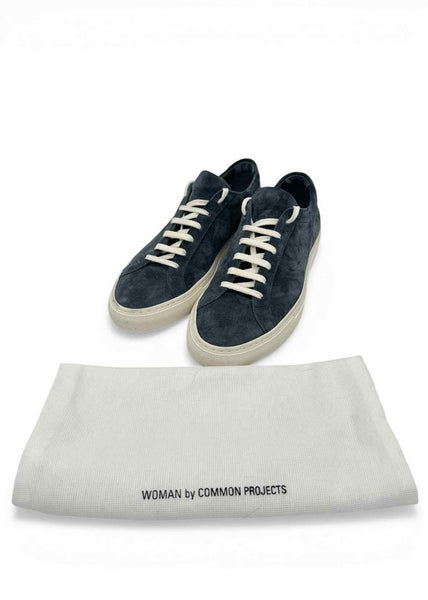 Common Projects Size 39 Sneakers