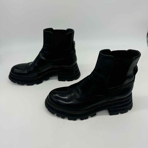 Alexander McQueen Size 39 Boots