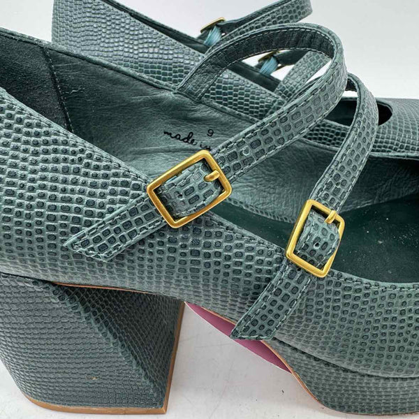 Charlotte Stone Size 9 Pumps