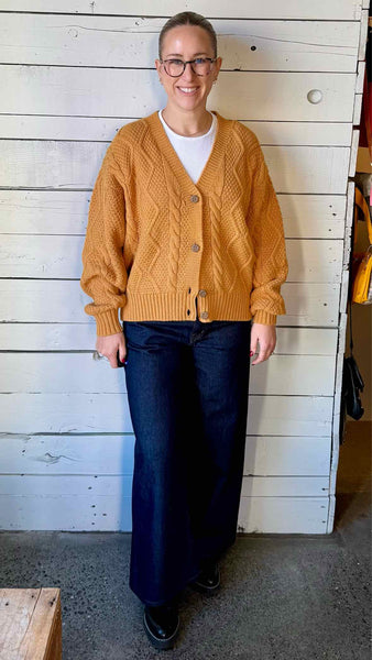 Aymara Size M Cardigan