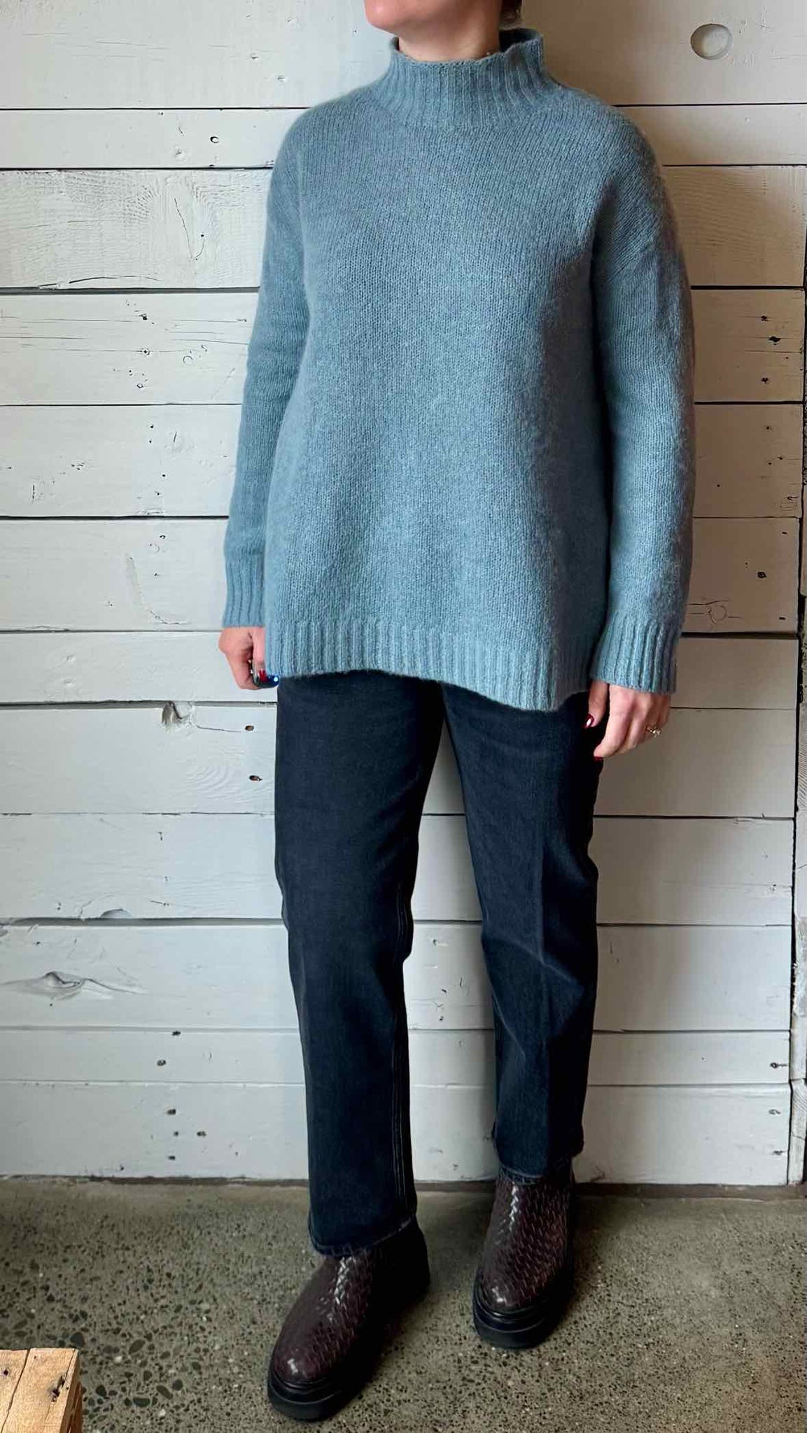 Jenni Kayne Size Small Sweater