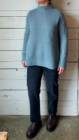 Jenni Kayne Size Small Sweater