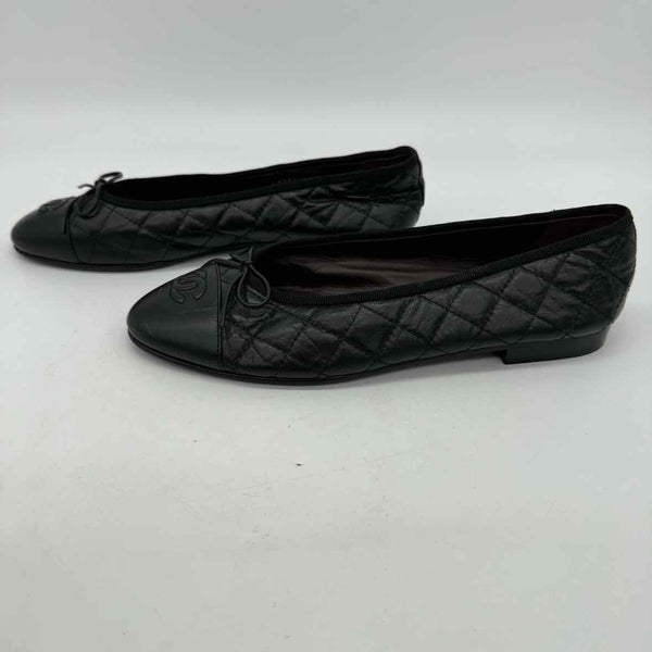 Chanel Size 40 Flats