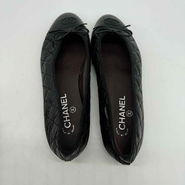 Chanel Size 40 Flats